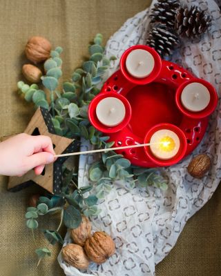 💫 🕯️Zahájeno adventní období a tím i symbolicky začínají přípravy na Vánoce. 👉🏻 keramický svícen na čajové aj. svíčky,...